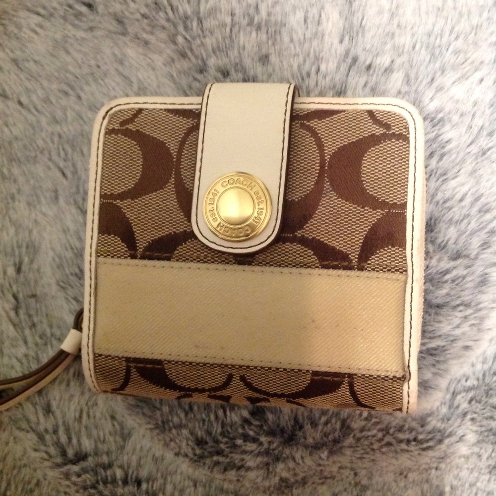 Authentic Coach Wallet - image 1